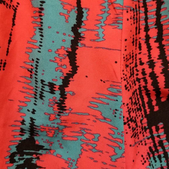 Fabletics shorts Large Carrie II Heat Wave Print Black athletic gym running - Picture 8 of 12